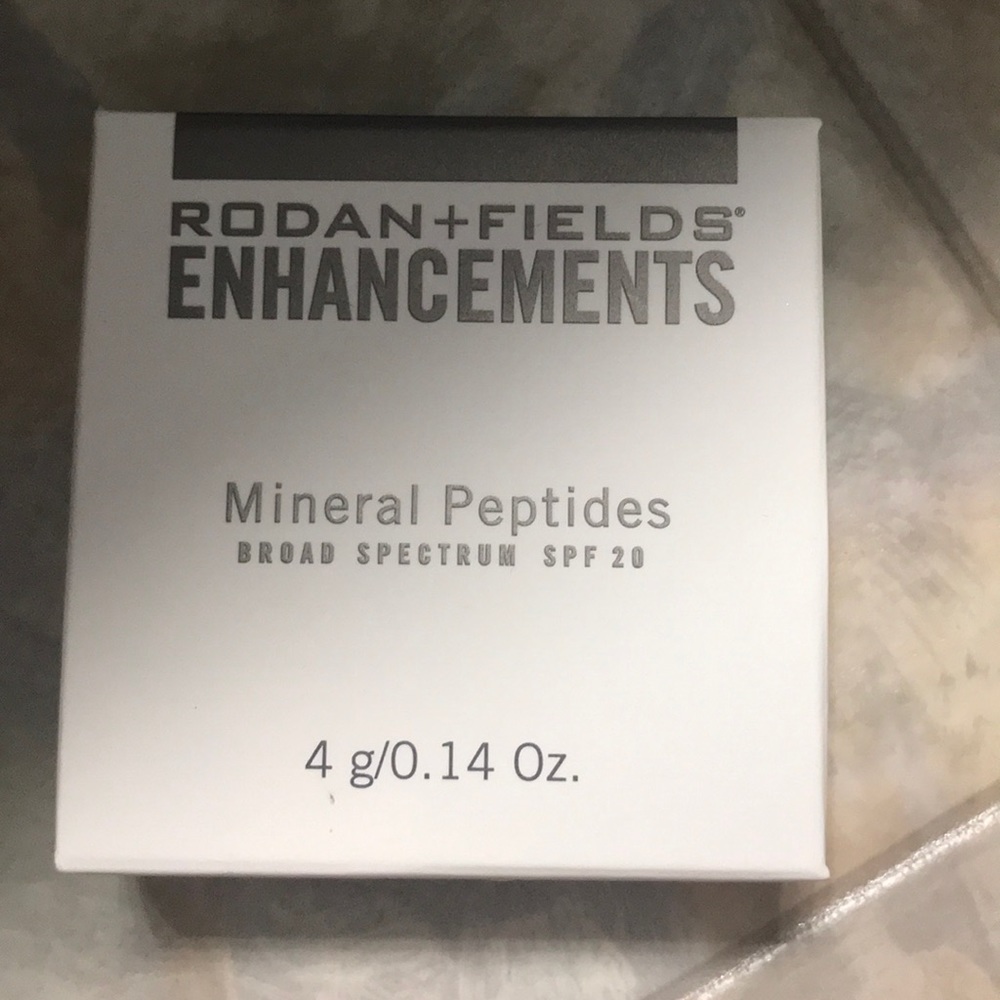 Rodan + Fields mineral peptides light